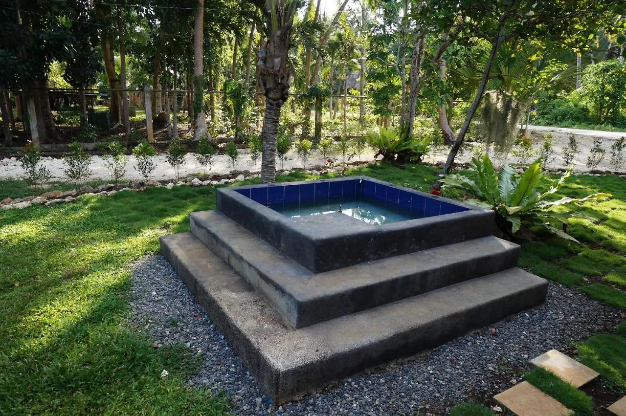 Peaceland Hostel Panglao 0*,  Filipinas