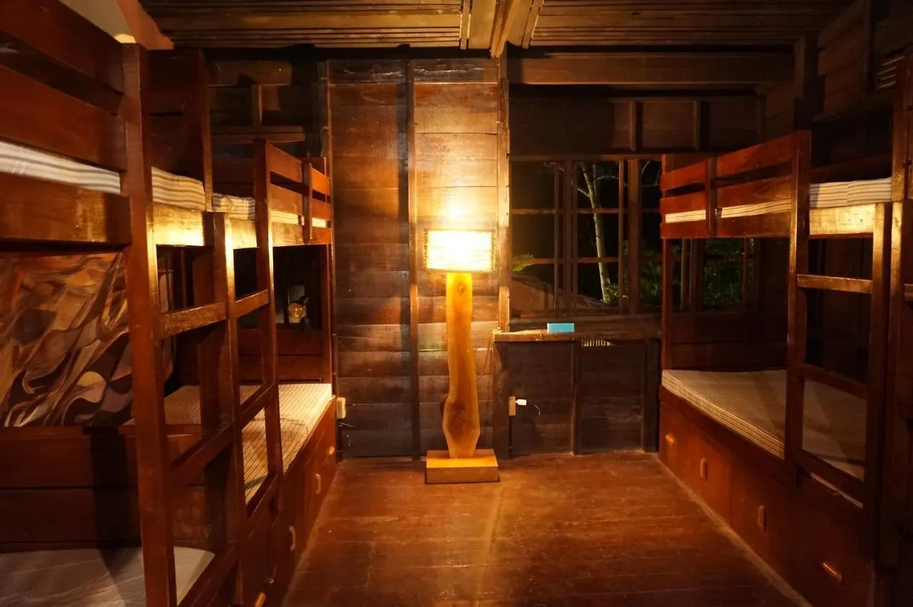 Peaceland Hostel Panglao