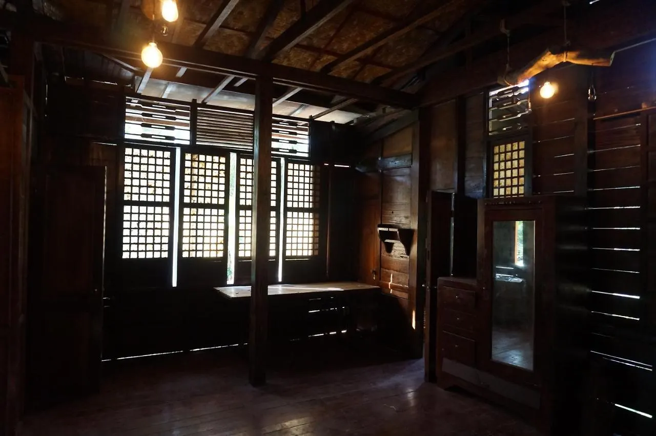 Peaceland Hostel Panglao